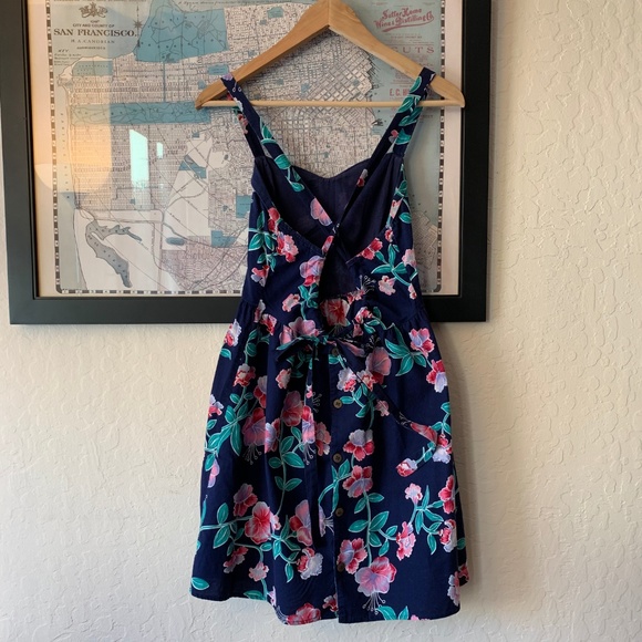 Hawaiian print floral cotton sundress - Picture 4 of 8